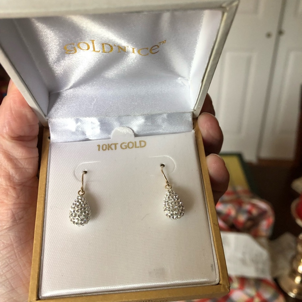 Diamond 10k earrings. Brand new!